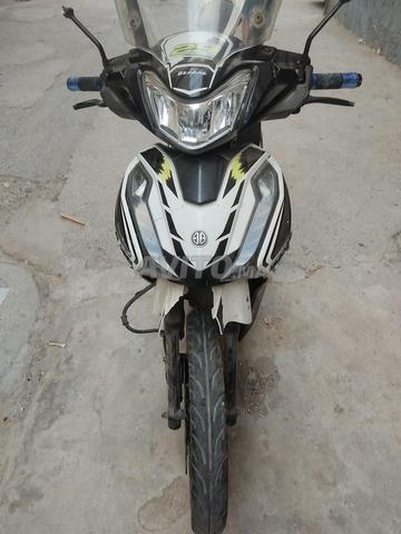 Scooter 49 cc propre - 2