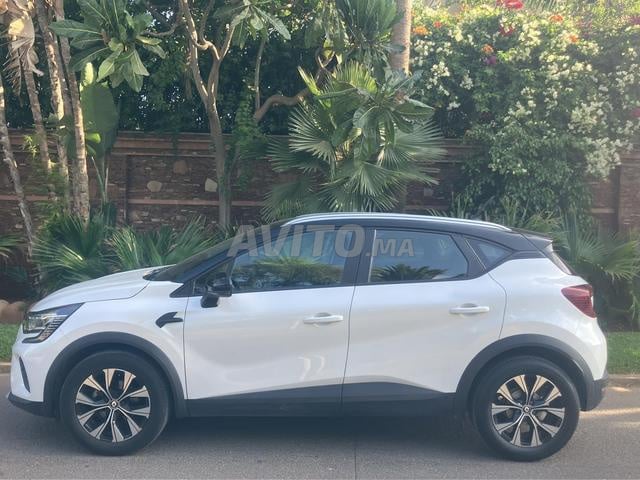 Renault Captur Essence Automatique 2023 - 2