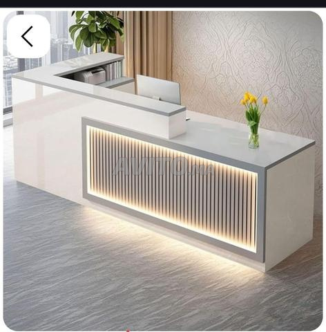 Bureau avec caisson de rangement - 2