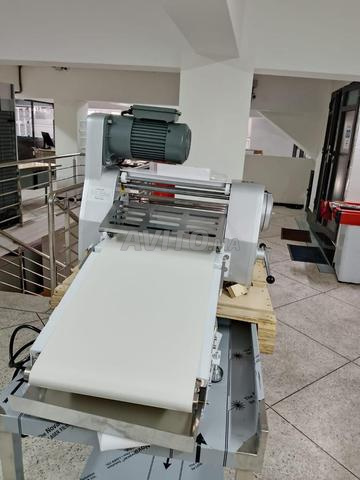 Laminoir pour boulangerie ou pizzeria