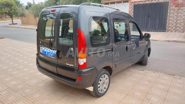 Renault Kangoo dci. 2011. climatisé - 2