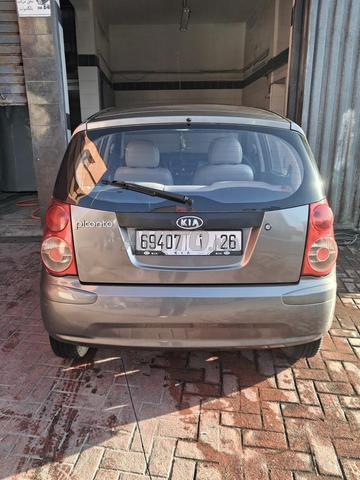 Je mets en vente voiture Kia Picanto - 2