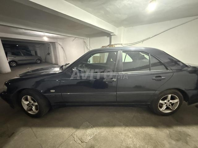 Mercedes-Benz 250 Diesel Manuelle 1998 à Fès - 2