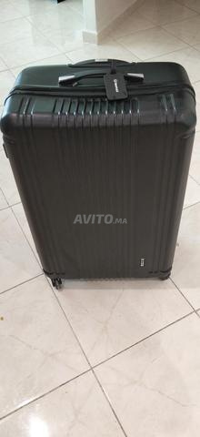 Grande valise de voyage marque BENZI espagnole.