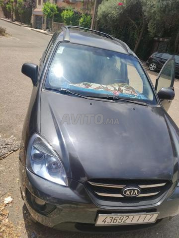 Kia Carens - 2