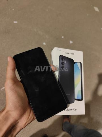 Téléphone Samsung A16 à vendre 128/4 - 2
