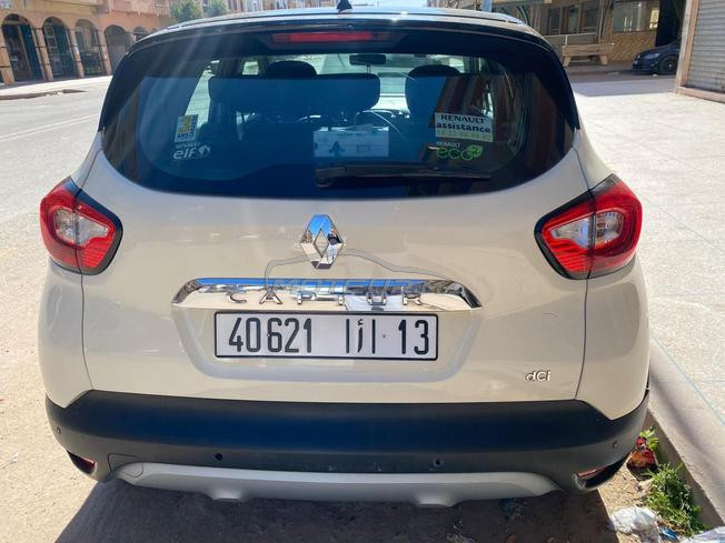 Renault Captur Diesel Automatique 2015 à Deroua