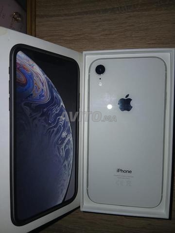 iPhone XR capacité stockage état batterie 75% - 2