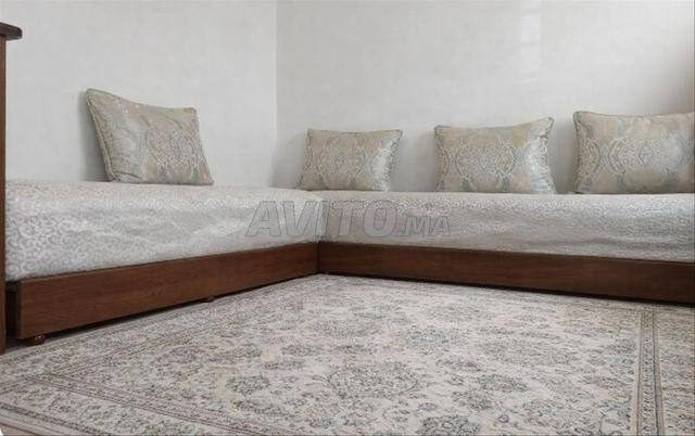 3 banquettes en bois de hêtre avec ressorts