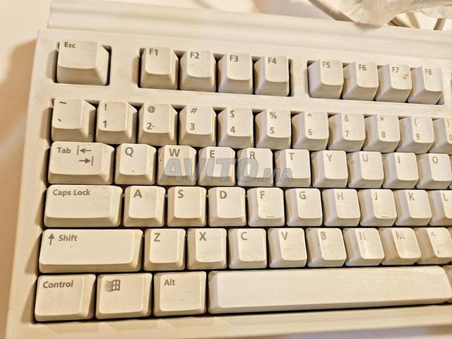 لوحة مفاتيح Packard Bell قديمة - 2