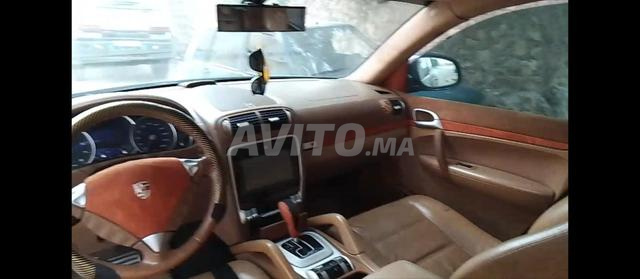 Porsche Cayenne - 2