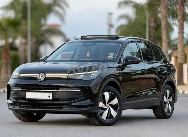 Volkswagen Tiguan - 2