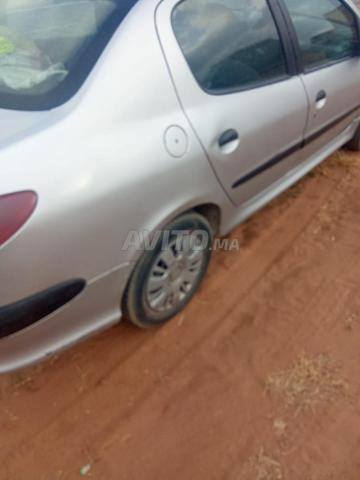 Bon état Peugeot 206 - 2