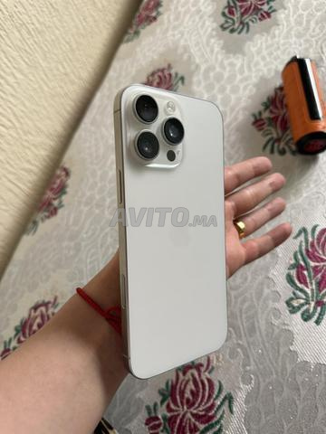 iPhone 16 Pro Max excellent état - 2