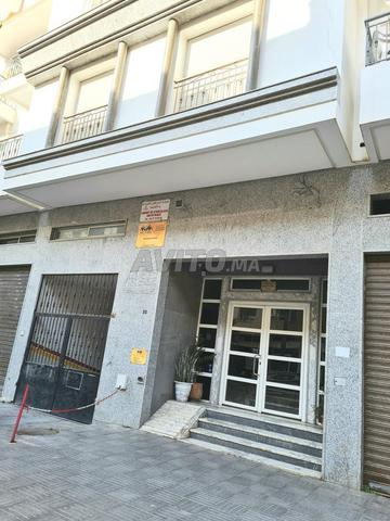 Appartement à louer 45 m² à Rabat - 2