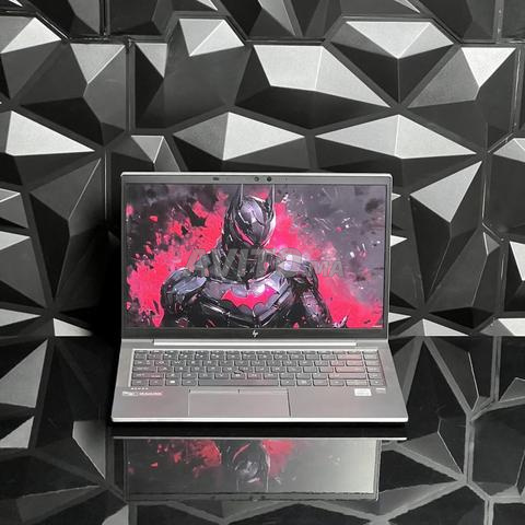HP Zbook Firefly 14 G7 - 2