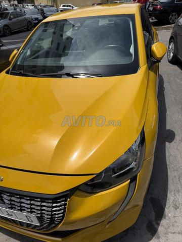 Peugeot 208 - 2