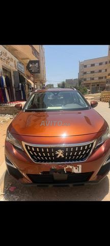 سيارة بيجو 3008