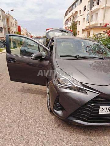 Toyota Yaris 2020 Essence 1er main