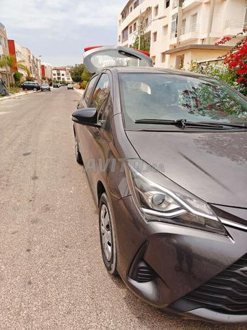 Toyota Yaris 2020 Essence 1er main