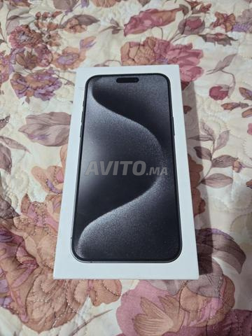 Iphone 15 pro max neuf