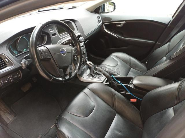 Volvo V40 Diesel Automatique 100 mille km - 2