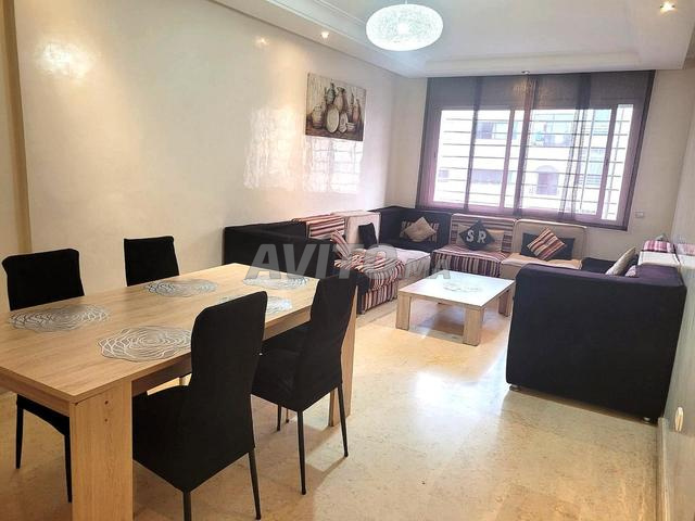 للإيجار 95 متر مربع بالقرب من المعاريف والبحر