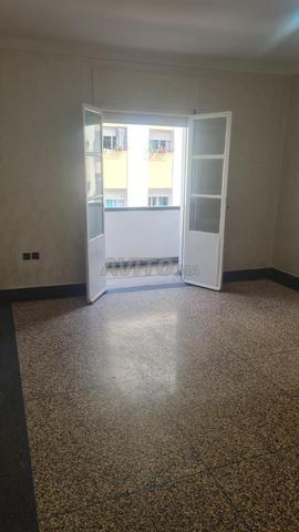 Grand appartement à louer Ain Borja