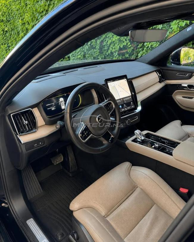 Volvo XC90 T8 model 2025 - SUV Familial