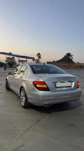 مرسيدس بنز W204 2011 للبيع - 2