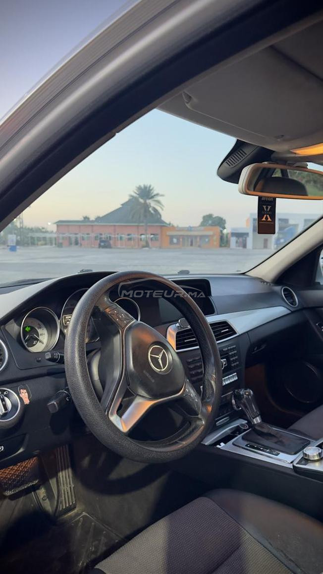 Mercedes benz w204 2011 à vendre 