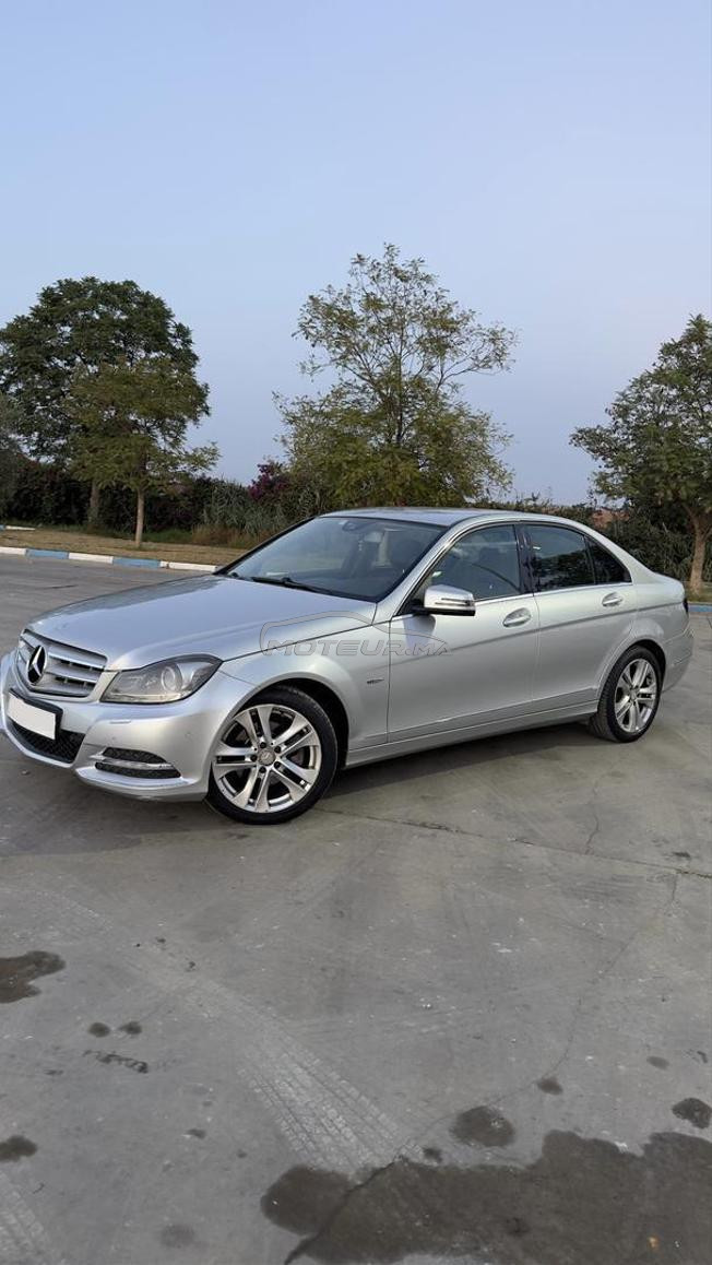 Mercedes benz w204 2011 à vendre 