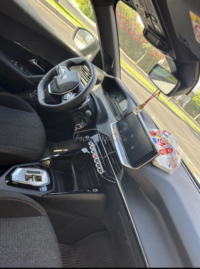peugeot 2008 comme neuf 