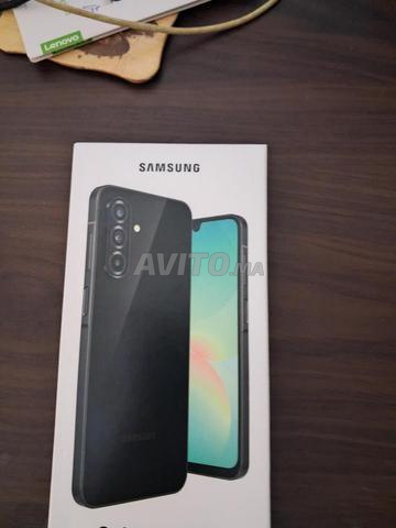 Samsung noir neuf 6go 128Go - 2