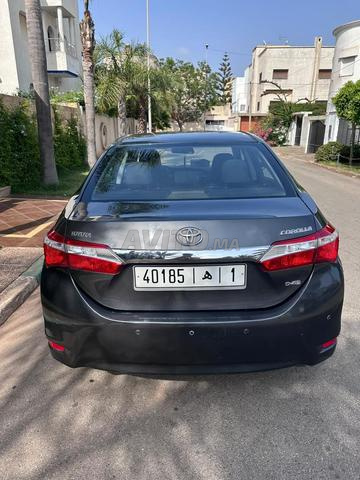 Toyota Corolla - 2