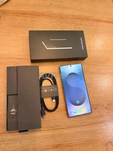 Samsung S25 Ultra 512Go presque neuf - 2