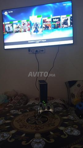 Xbox 360 معدلة مع 21 لعبة