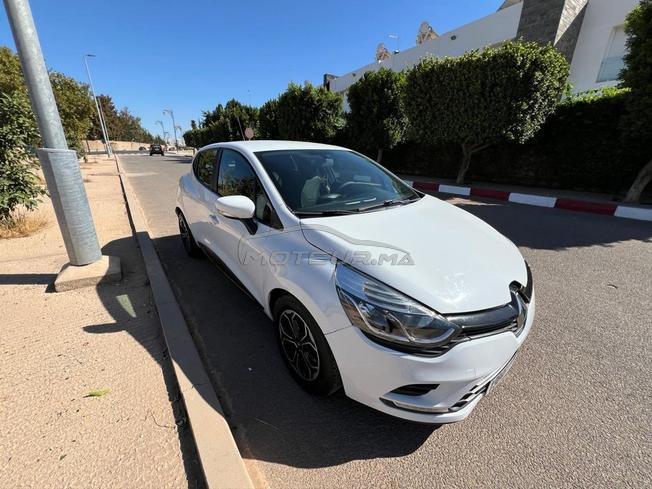 السيارة clio 4 حالة ممتازة