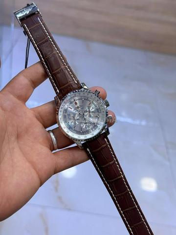Montre Breitling Cuir Véritable BR7650 - 2