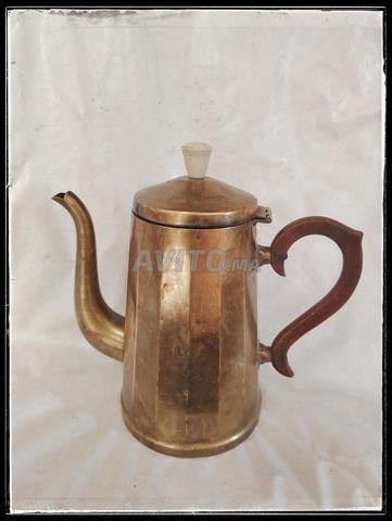 Verseuse antique en laiton