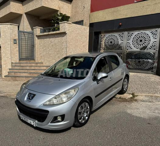 Peugeot 207 modèle 2006 6cv diesel - 2