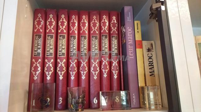 مكتبة شخصية 10,000 كتاب نادر وموسوعات | فاس النرجس