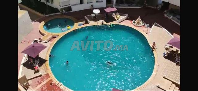شقة سفلية تطل على المسبح - 2