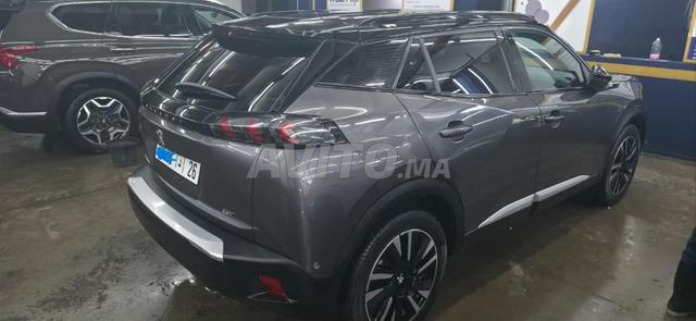 Peugeot 2008 Diesel Automatique 2023 à Marrakech