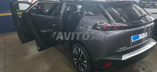 Peugeot 2008 Diesel Automatique 2023 à Marrakech