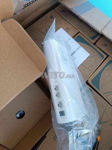نقطة وصول ومقوي واي فاي ZTE AX3 - 2