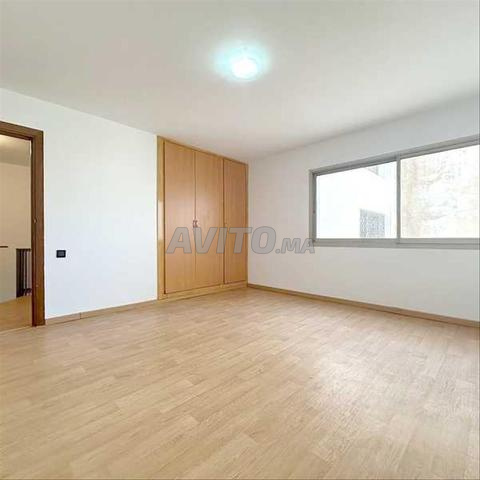 61163-بيع مكتب بالمعارف بالدار البيضاء بمساحة 163 متر مربع - 2