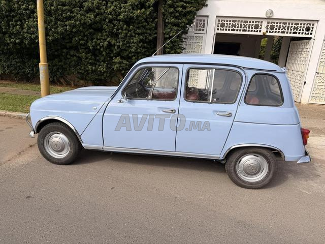 Renault R4 / 4L - Premiers Modèles - 2
