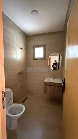 Appartement R 2. Escalier privatif. - 2