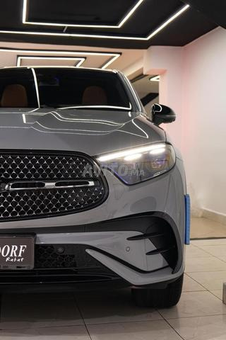 مرسيدس GLC300de كاملة كاملة المواصفات